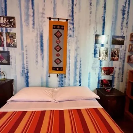 La Casa Del Barbiere Bed and breakfast Módena